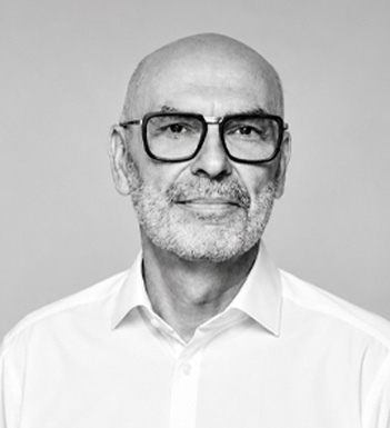 Prof. Dr. Habil. Frank Keuper – Experte für Unternehmensführung